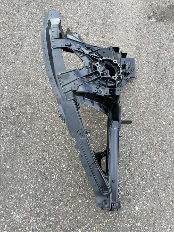 Porsche Taycan frame rails (fornt, rear)