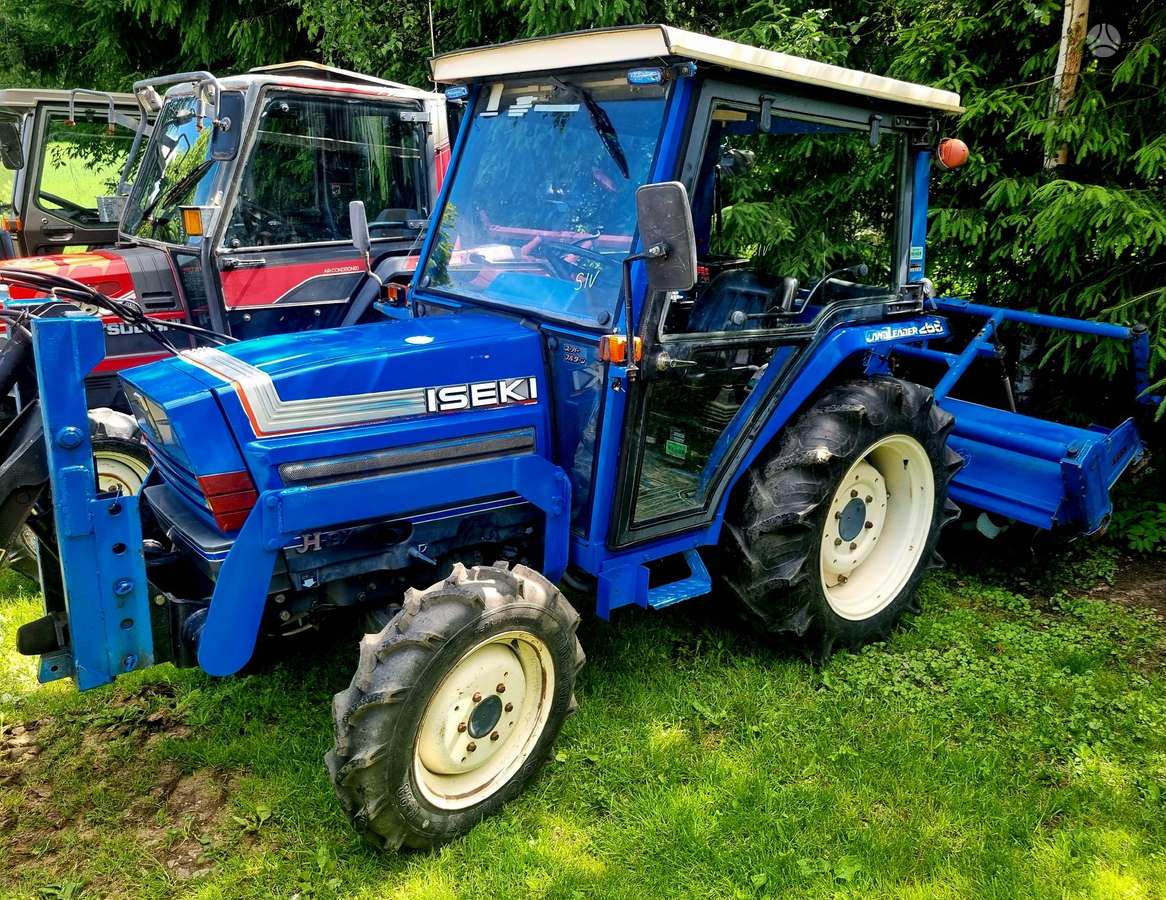 Mitsubishi 1601, tractors