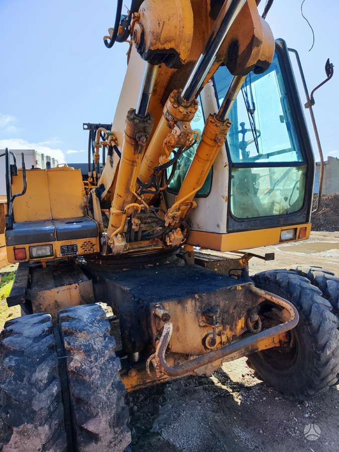 Liebherr A900, строительная и дорожно-строительная техника