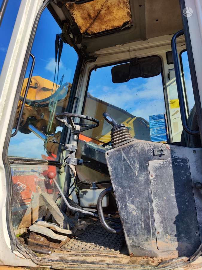 Liebherr A900, construction and road construction equipment