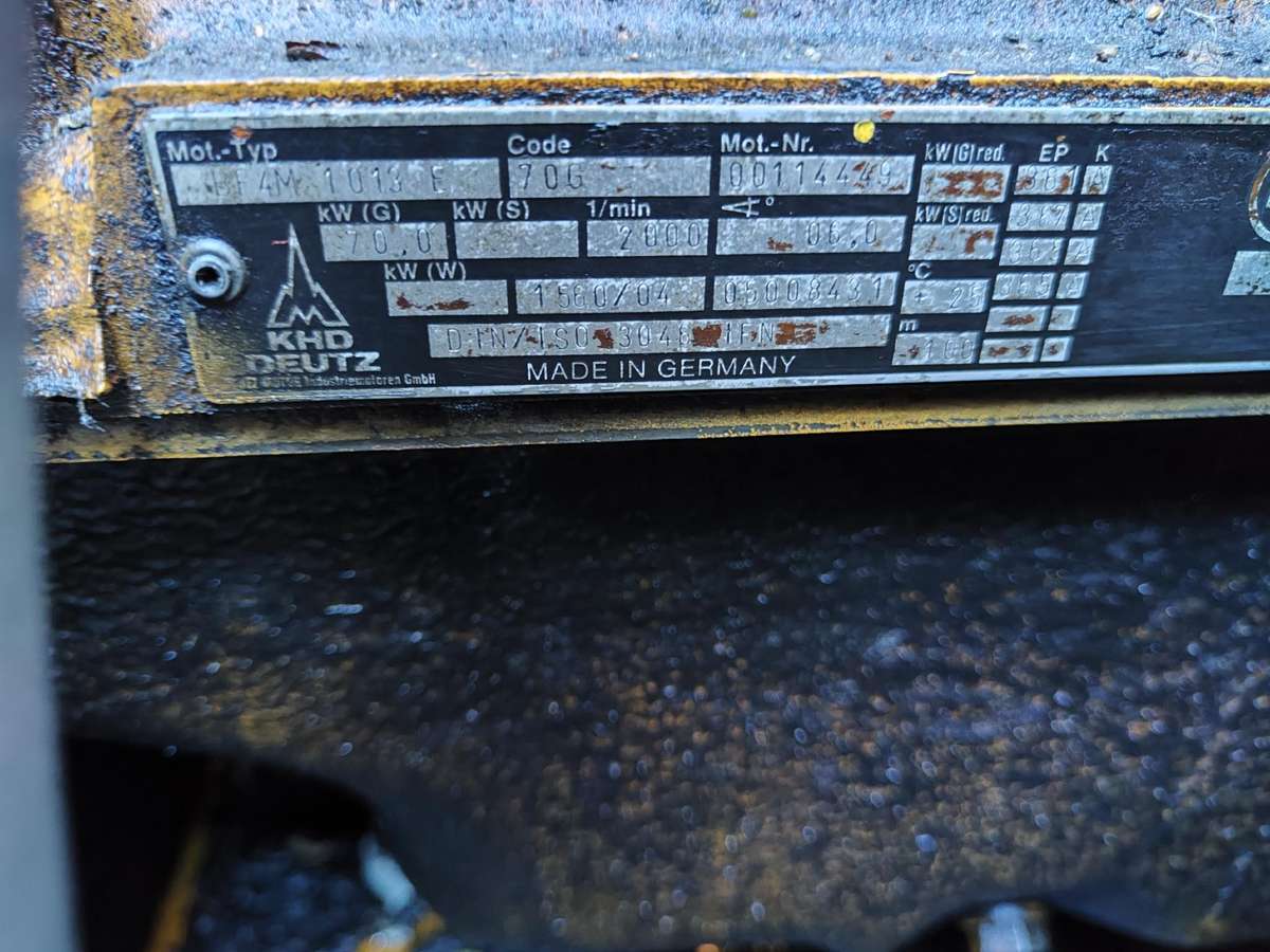 Liebherr A900, statybos ir kelių tiesimo technika