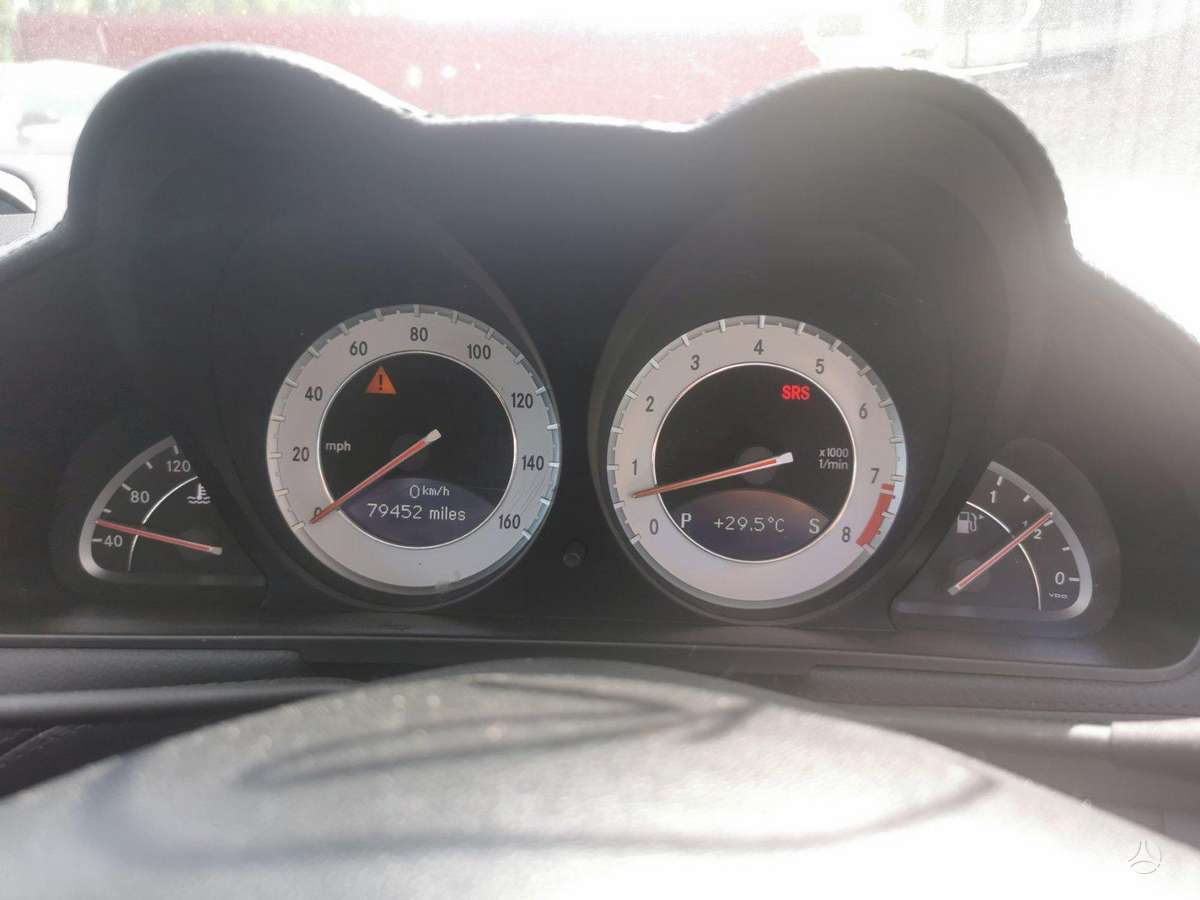 Mercedes-Benz SL350 dalimis