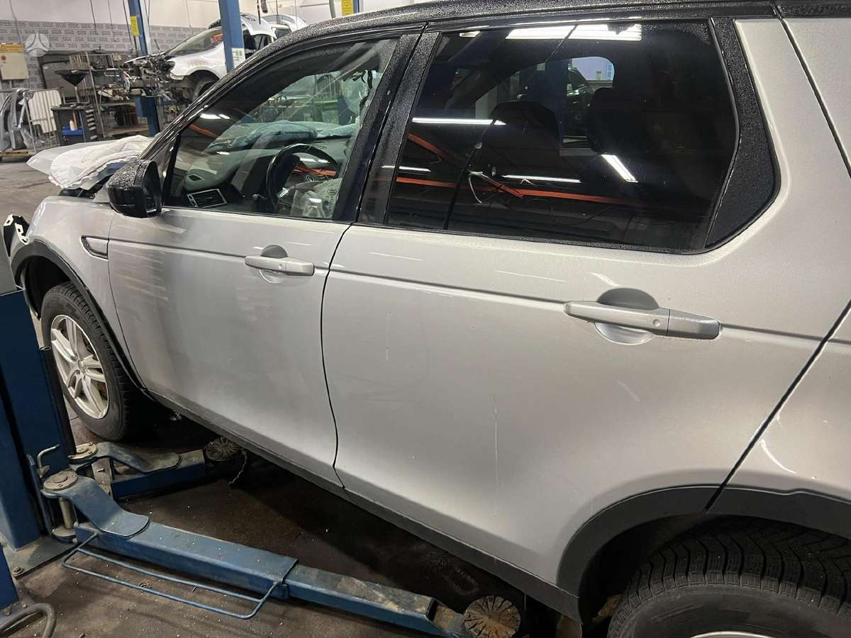 Land Rover Discovery rezerves daļās