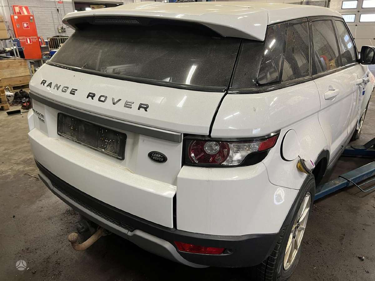 Land Rover Discovery dalimis. 224dt