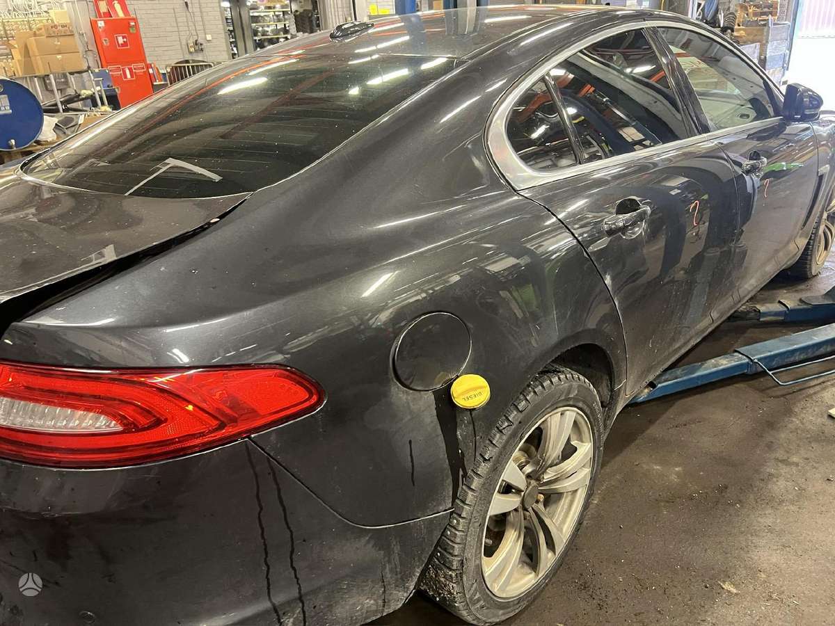 Jaguar XF по частям. 224dt
