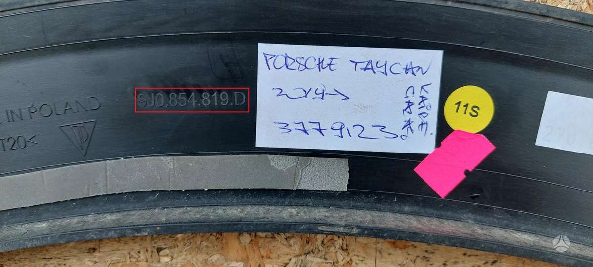 Porsche Taycan, 9J0854819D, Cen19981