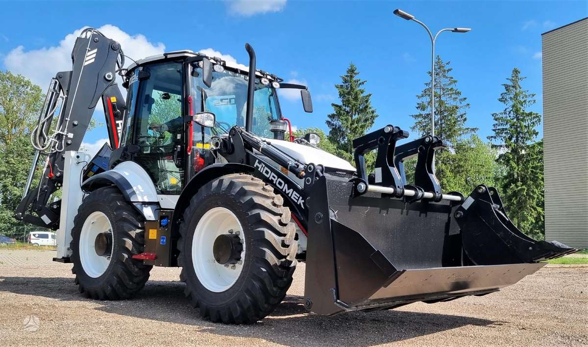 Hidromek HMK 102S, excavator loader
