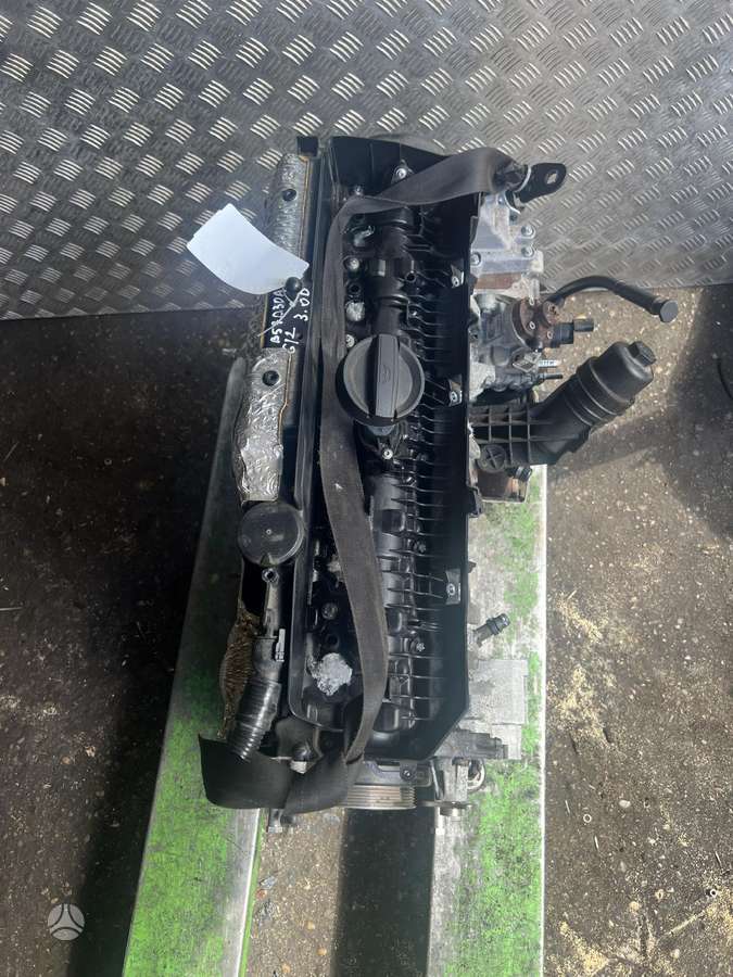 BMW 7 serija, B57D30A, engine