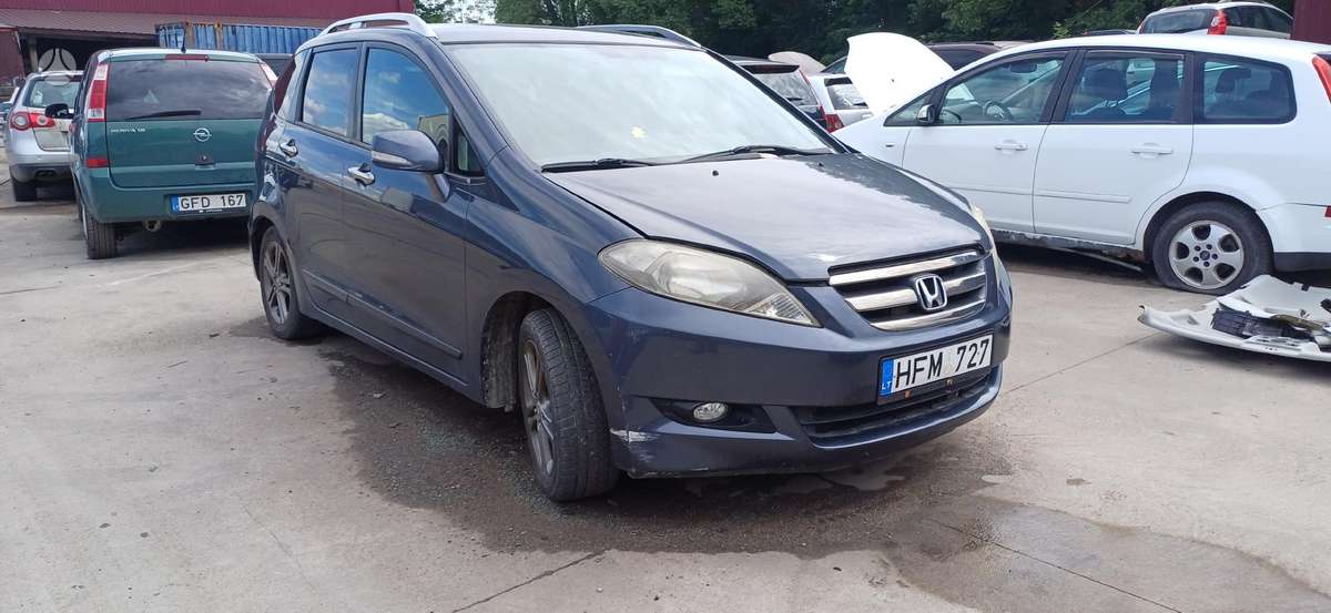 Honda FR-V