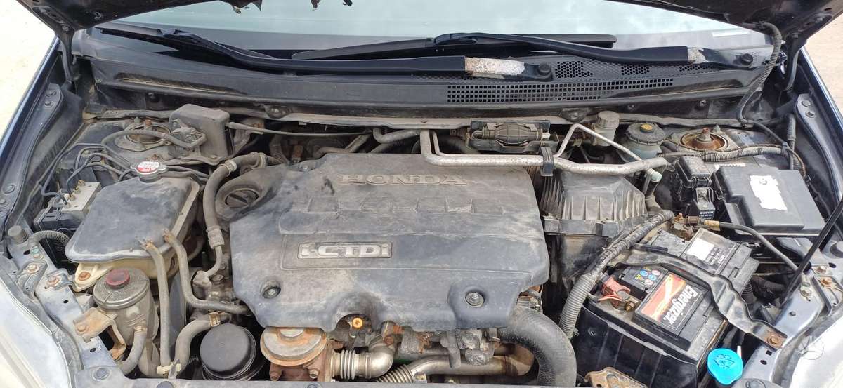 Honda FR-V