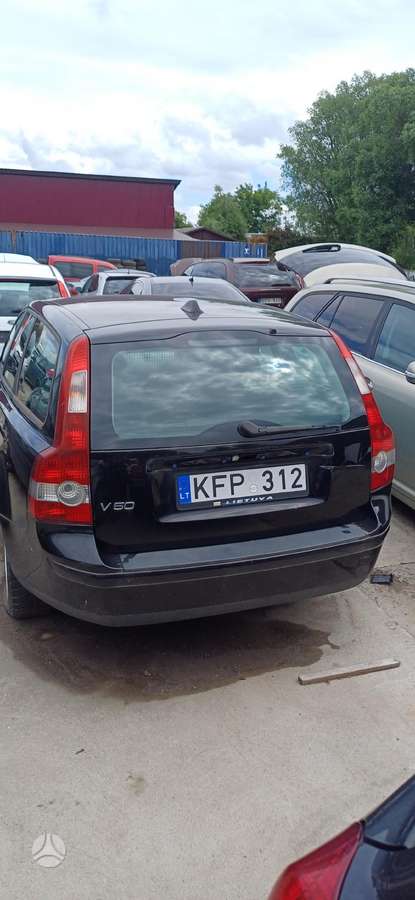Volvo V50 dalimis