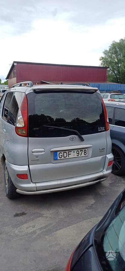Toyota Yaris Verso dalimis