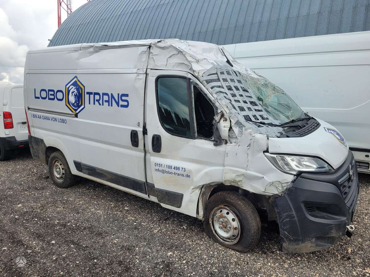 Opel Movano