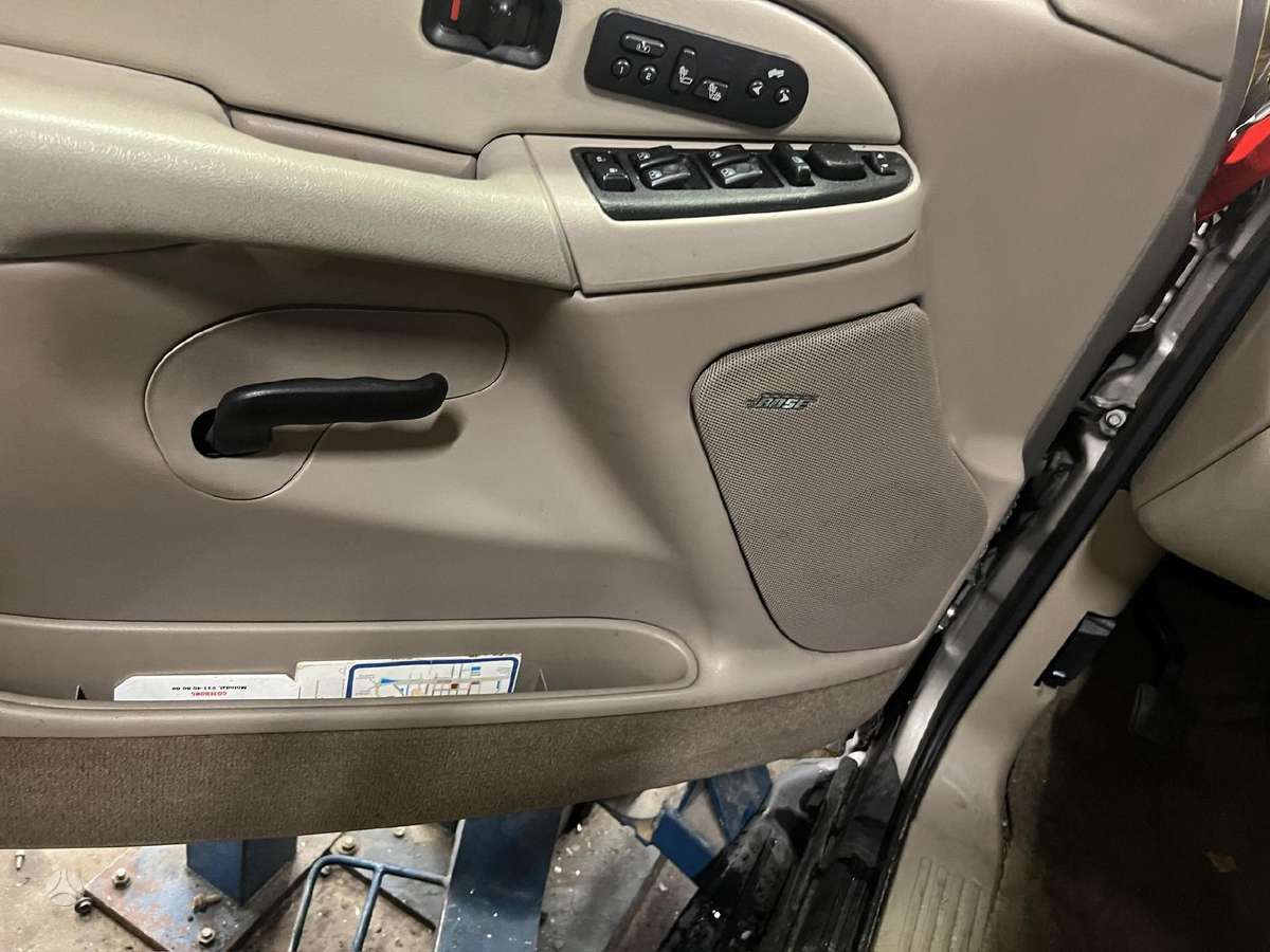 Chevrolet Tahoe for parts