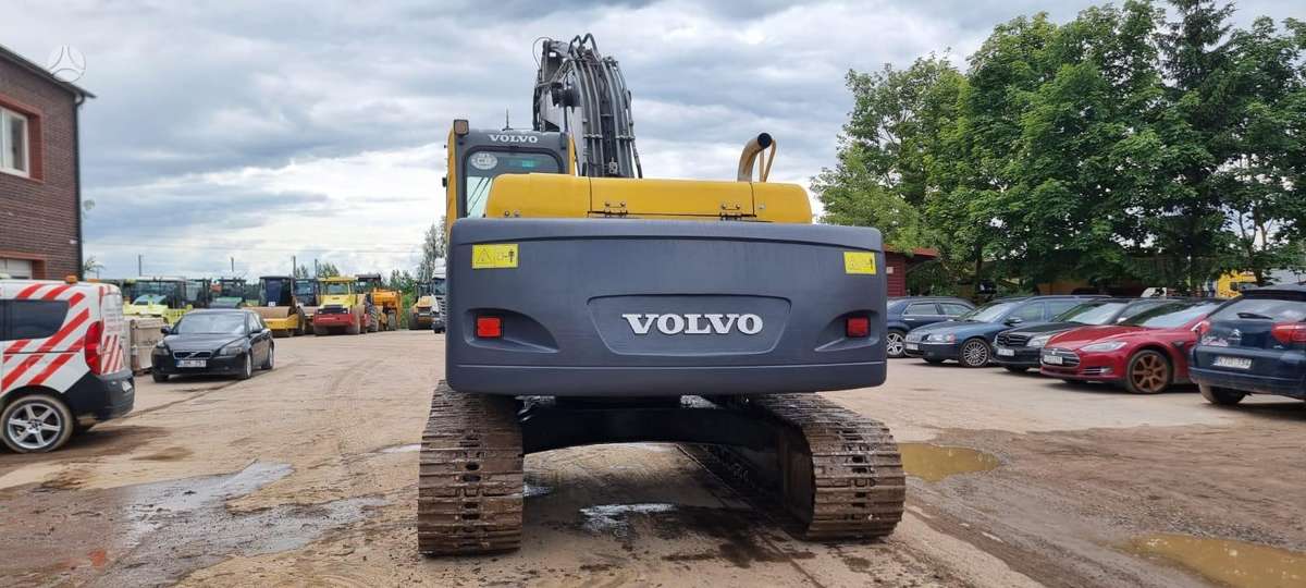 Volvo EC210 B, экскаваторы