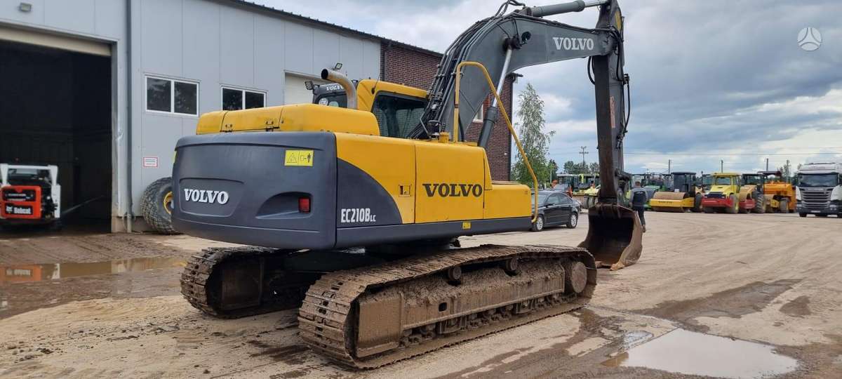 Volvo EC210 B, ekskavatoriai