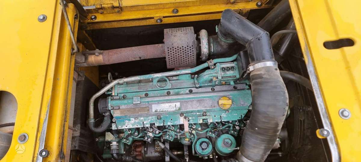 Volvo EC210 B, экскаваторы