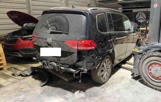 Volkswagen Touran dalimis