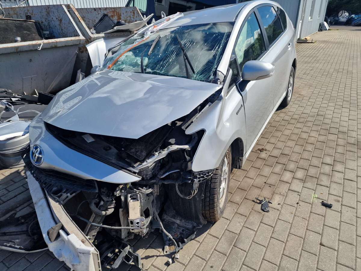 Toyota Prius+