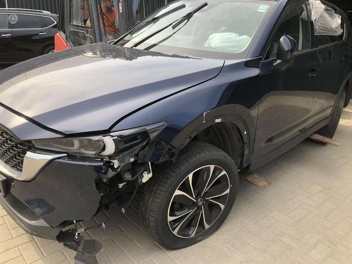 Mazda CX-5 dalimis. Spalvos kodas 42m