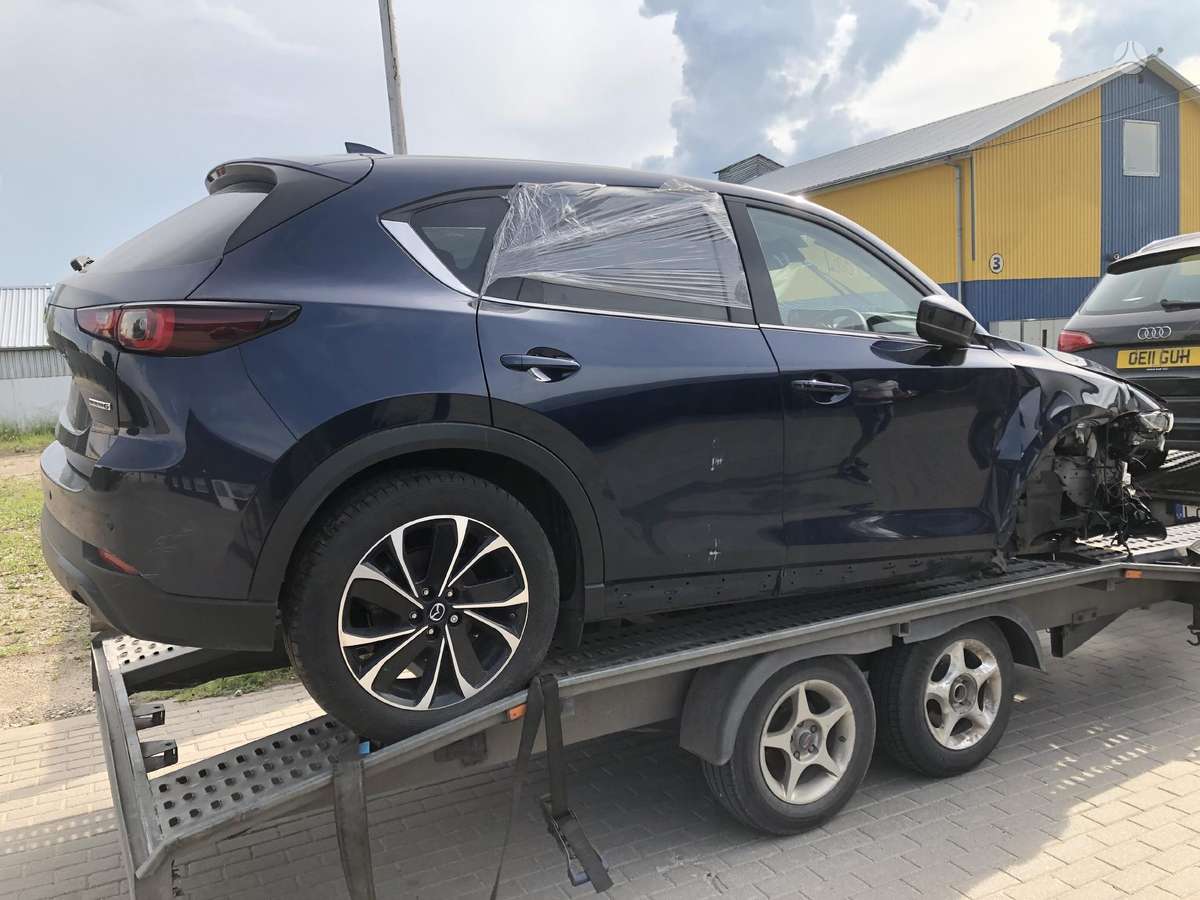 Mazda CX-5 dalimis. Spalvos kodas 42m