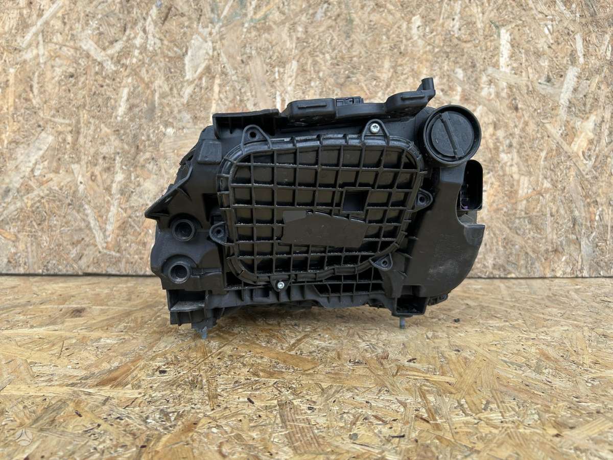 Porsche Taycan, 9J1941060F, Cen19943