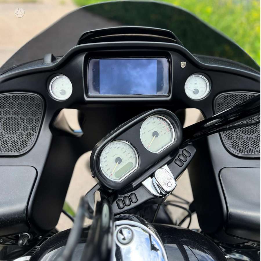 Harley-Davidson Road Glide 1750cc, чопперы / круизеры / custom