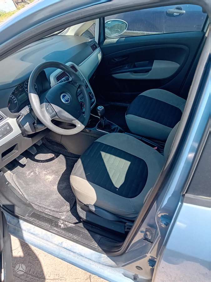 Fiat Punto dalimis