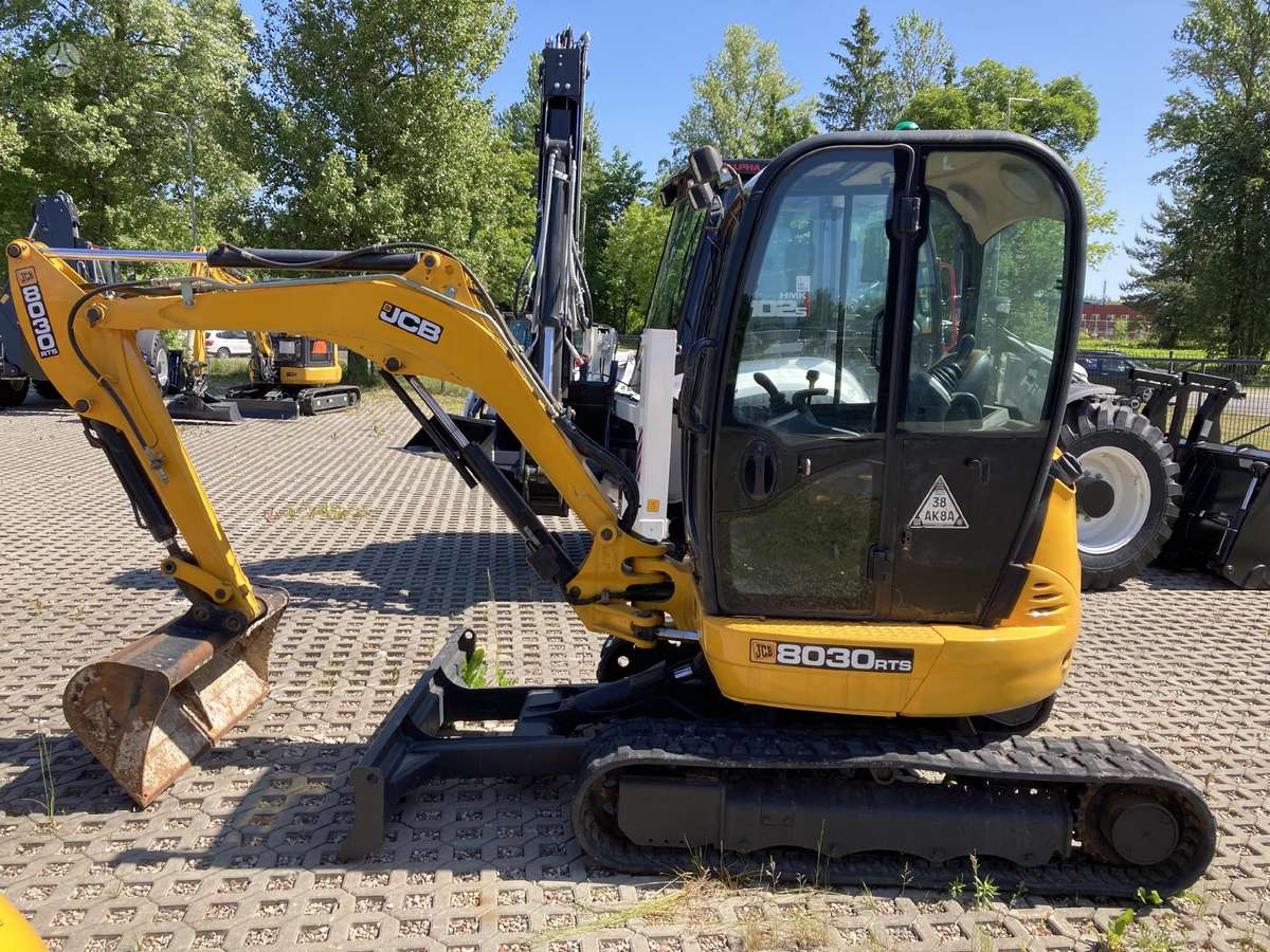 JCB 8030 RTS, mini ekskavatoriai