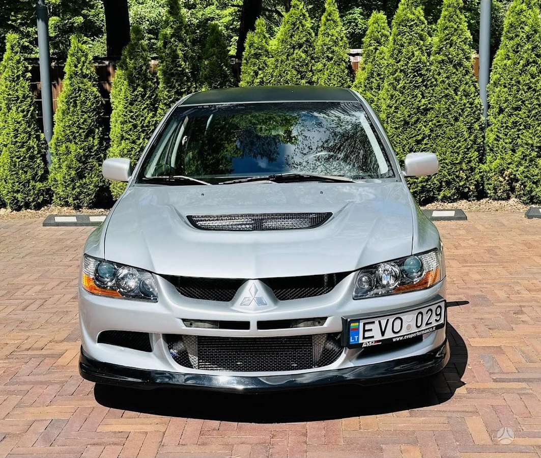 Mitsubishi Lancer Evolution, 2.0 l., saloon / sedan