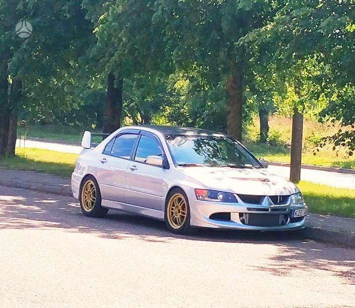 Mitsubishi Lancer Evolution, 2.0 l., sedanas