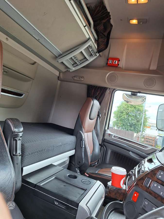 DAF Xf 530, vilcējs