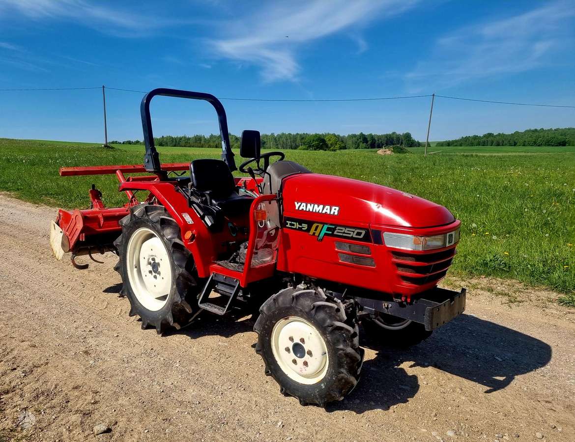 Yanmar 13, tractors