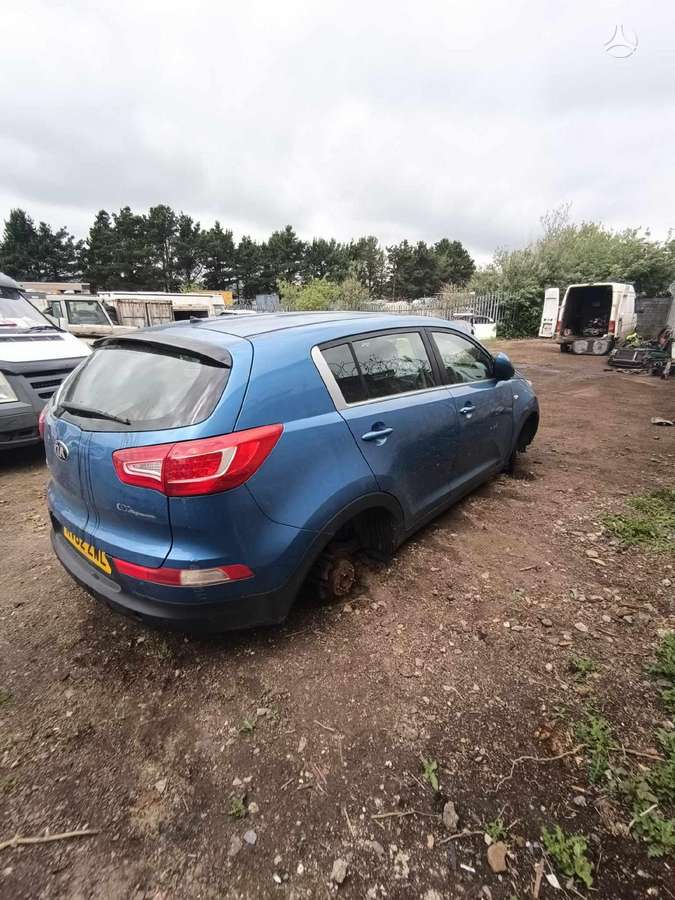 Kia Sportage dalimis