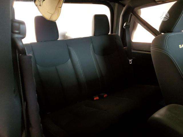 Jeep Wrangler Visas dalimis