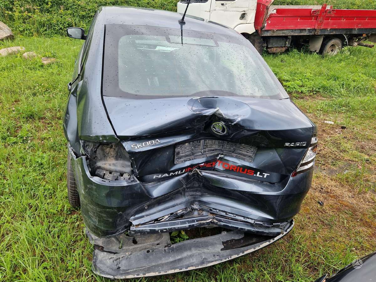 Skoda Rapid по частям
