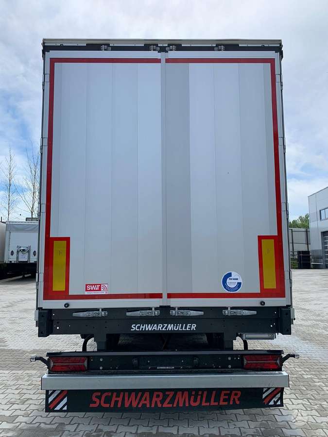 Schwarzmüller J203, užuolaidinės / tentinės