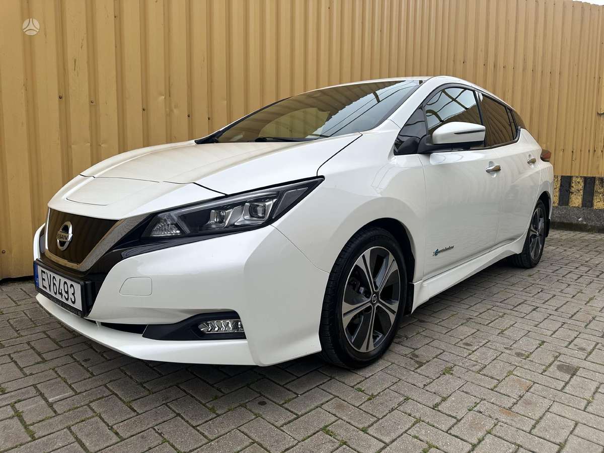 Nissan Leaf, 40 кВт·ч, Хэтчбек