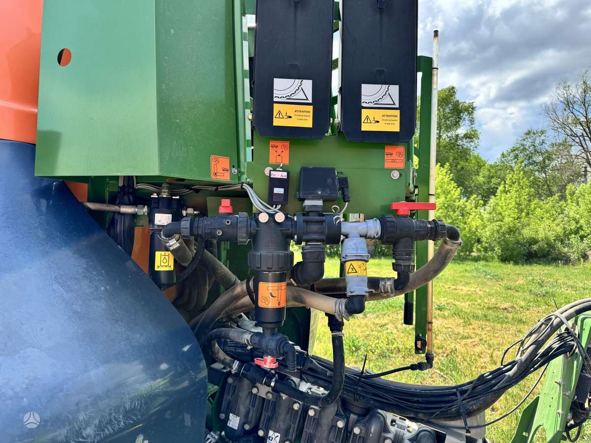 Amazone UX11200, purkštuvai