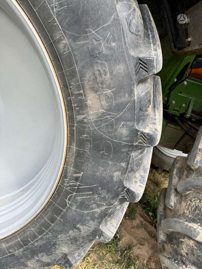 Amazone UX11200, sprayers