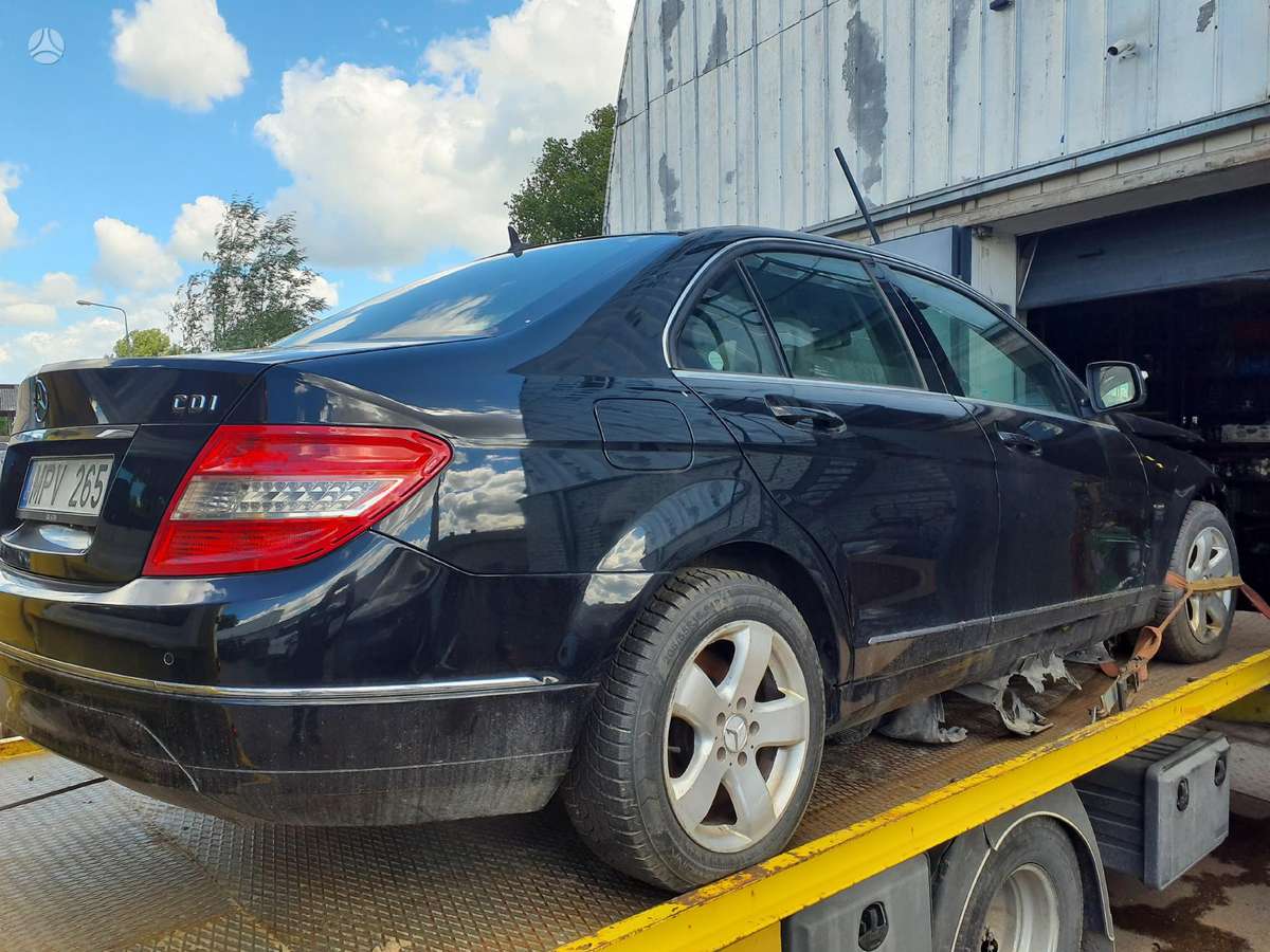 Mercedes-Benz C220 Avangard