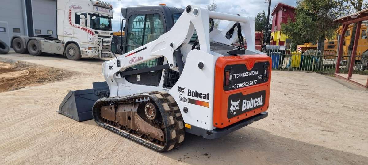 Bobcat T590, mini loaders
