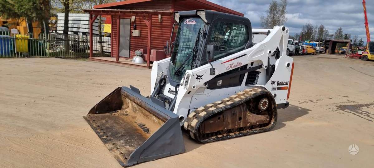 Bobcat T590, mini loaders