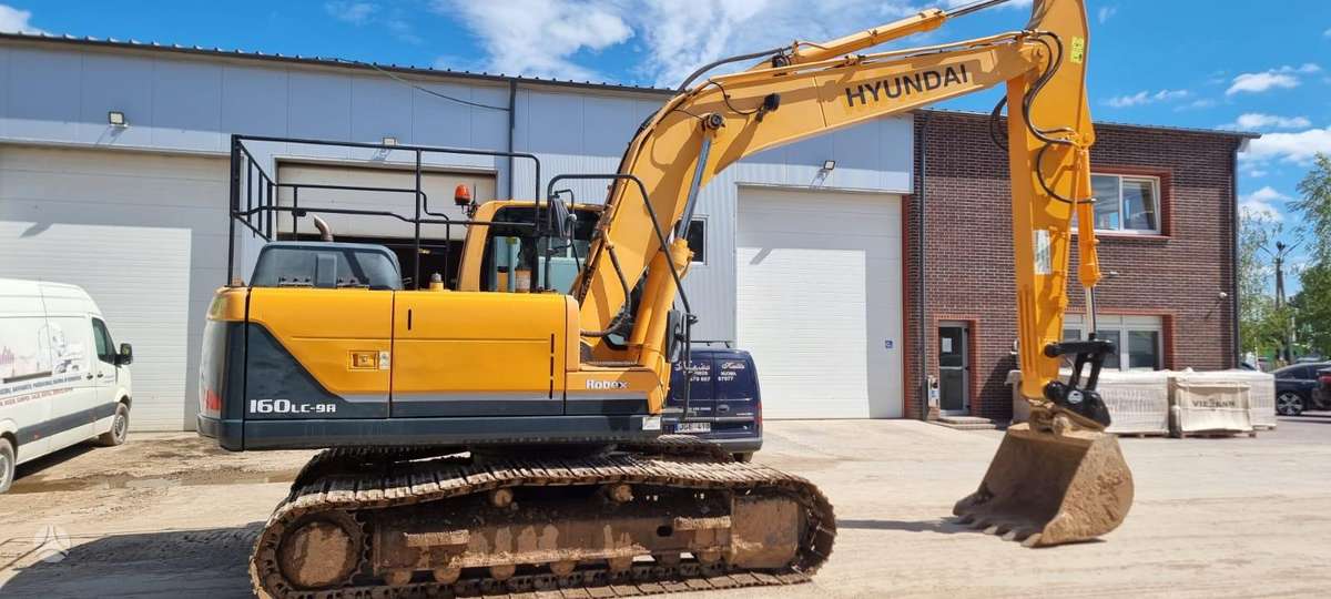 Hyundai Robex 160LC-9A, ekskavatoriai