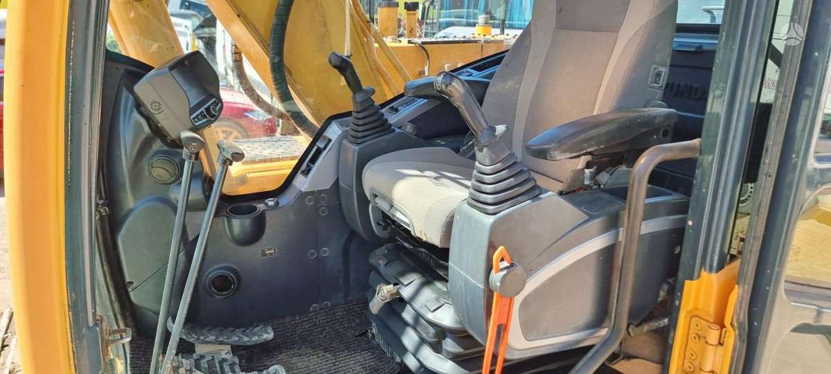 Hyundai Robex 160LC-9A, экскаваторы