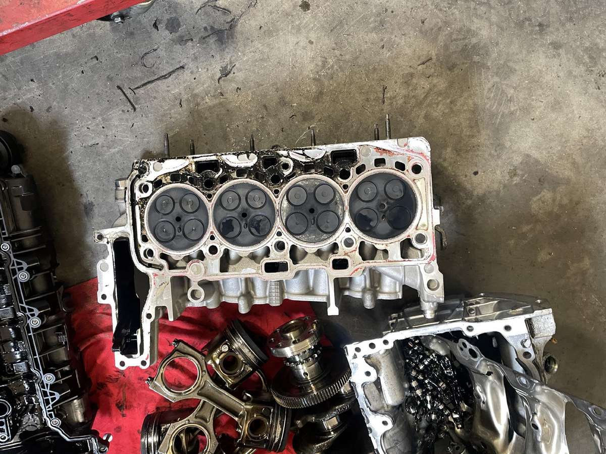 BMW 520, B47D20B, variklio detalės