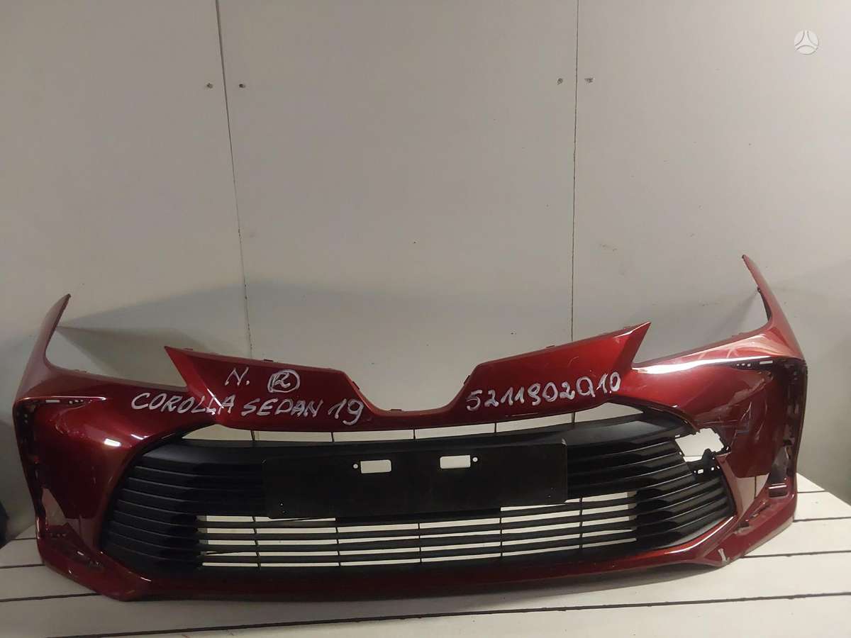 Toyota Corolla kėbulo dalys