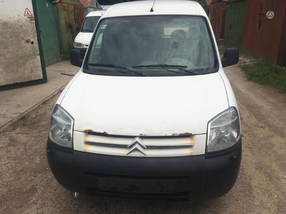 Citroen Berlingo dalimis. 448