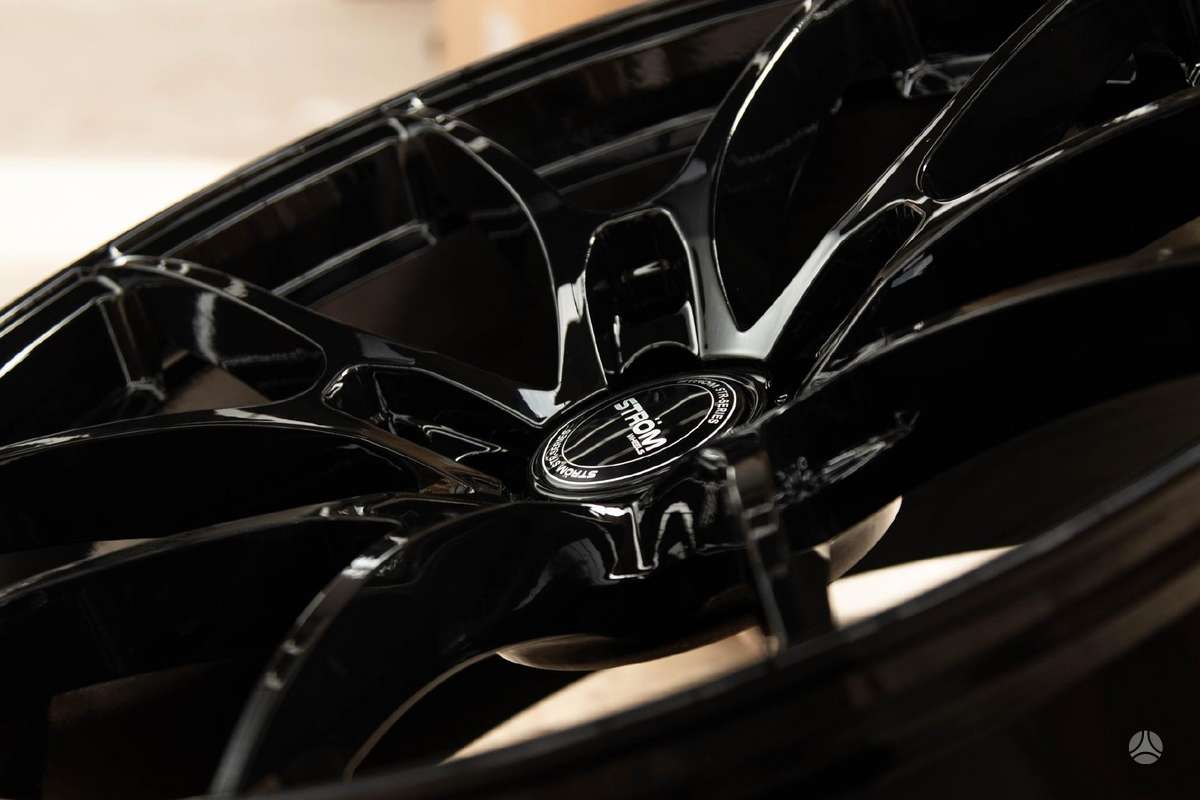 STROM STR-F1, light alloy, R18
