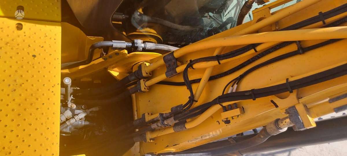 JCB 220 XL, экскаваторы
